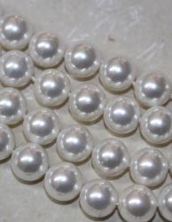 MuschelkernPerle - Rund - weiss - 10mm - Kettenstrang