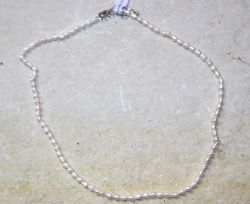 S�sswasserPerlen - Reiskorn - weiss - 4-4,5mm 45cm - Kette - 1 S