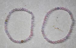 Beryll - Kugel - facettiert - 4mm - Armband Elastik - 2 St.