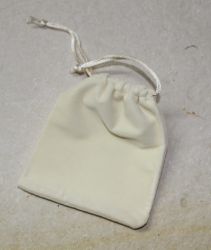 Samts�ckchen mit Zugband - creme - 10x12 cm - 50 St�ck
