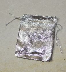 Stoffs�ckchen mit Zugband - silber - 7x9cm - 100 St�ck