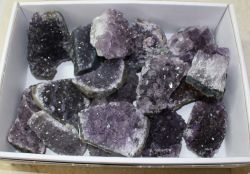 Amethyst - Brasilien - St�cke - 4-8cm - 2kg - Karton