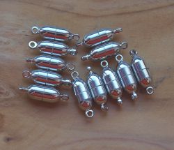 Schlie�e Magnet - Metall rhodiniert - Zylinder - 12 St�ck