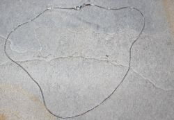 Kette aus Metall - rhodiniert - 1-1,2mm - 42 cm - 10 St�ck