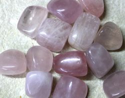 Rosaquarz Madagaskar - Trommelsteine - 500 Gramm