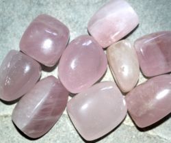 Rosaquarz Madagaskar - Trommelsteine - 500 Gramm