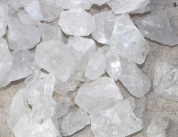 Bergkristall Wassersteine - kleine Rohsteine - 1 kg