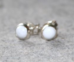 Magnesit - Rund - Cabochon - 5-6mm - Silber - Ohrstecker