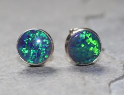 Opal synth. blau - Rund - Cabochon - 8mm - Silber - Ohrstecker