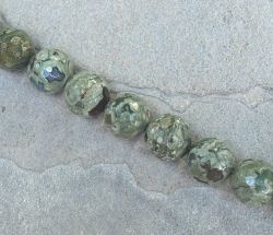 Ryolith - Kugel facettiert - 20mm - Kettenstrang