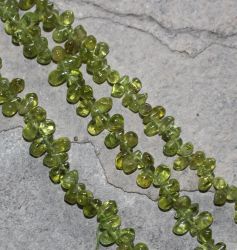 Peridot - Tropfen - 5-7mm - Kettenstrang