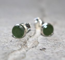 Jade - Rund - Cabochon - 5-6mm - Silber - Ohrstecker