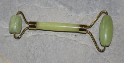 Jade - Massageroller - 14 cm lang - in Geschenkbox