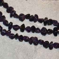 Amethyst - Freeform - facettiert -  8-15mm - Kettenstrang