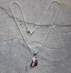 Syn. Opal - Kette mit Anh�nger - Silber und Metall