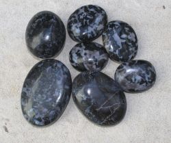 Gabbro - Merlinit - Trommelsteine - Jumbo - 1 kg