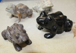 Frosch Tier Figur - Edelstein Mix - 9-12cm - 1 St�ck