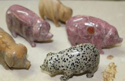 Schwein Tier Figur - Edelstein Mix - 8-10cm - 3 St�ck