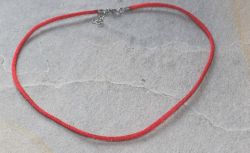 Kette aus Kunstseidenband - rot - 2,5mm - 45cm - 10 St�ck
