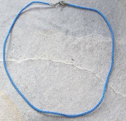 Kette aus Kunstseidenband - blau - 1,5mm - 45cm - 10 St�ck