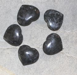 Gabbro - Merlinit - Herz - Handschmeichler - 30-40mm - 5 St�ck