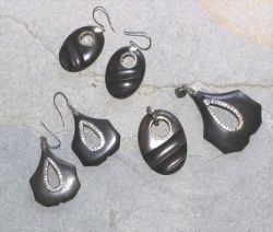 Holz & Sterlingsilber - 2 Anh�nger - 2 Paar Ohrh�nger - Set