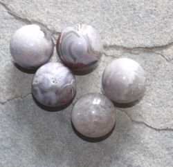 Chalcedon - Kugel - 22-25mm - 5 St�ck