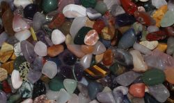 Trommelsteine Mischung Afrika - M - 2 kg - Karton
