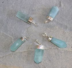 Aquamarin - Anh�nger - Pendel Spitze mit Fassung - 1 St�ck