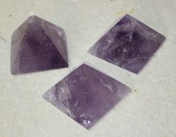 Amethyst - Pyramide - 60x60mm - 1 St�ck