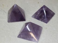 Amethyst - Pyramide - 60x60mm - 1 St�ck