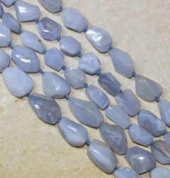 Chalcedon - Freeform - facettiert - 10-15mm - Kettenstrang