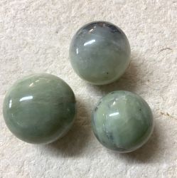 New Jade - Kugel - 45-55mm - 1 St�ck- SONDERPREIS