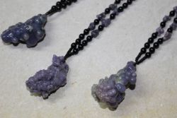 Trauben Chalcedon - Anh�nger - mit Onyx Kette - 60 cm - 1 St�ck