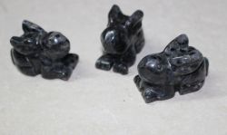 Hase Tier Figur - Gabbro Merlinit - 40mm - 3 St�ck