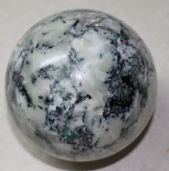 Smaragd - Kugel - 10cm - Einzelst�ck