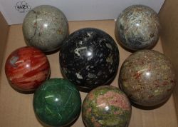 Edelstein-Mix - Kugel - 6-8cm - 5 kg Karton - SONDERPREIS