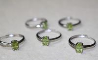 Peridot facettiert - Ring - Metall - verstellbar - 10 St�ck