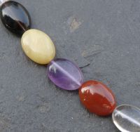 Edelstein Mix - Multicolor - Oval - 10x8mm  - Kettenstrang