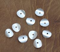 Halb-Linse gewellt -  geb�rstet - 10 mm - 20 St�ck  - Silber
