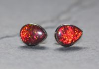 Opal synth. rot - Tropfen - Cabochon - 9mm - Silber - Ohrstecker