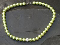 Muschelkernperle - Rund - gr�n - 10mm - 45 cm - Kette