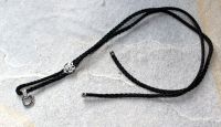 Kette aus textiler Kordel - schwarz - mit Clipeinh�nger - 10 St.