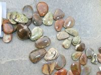 Amulettstein - Freeform - ca. 13-24mm - Kettenstrang