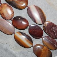 Jaspis Madagaskar -Oval Freeform - Kettenstrang