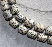 Dalmatiner Jaspis - Walze - 16mm - Kettenstrang