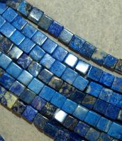 Lapis - W�rfel mittig gebohrt  - 6mm - Kettenstrang