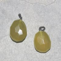 Serpentin gelb - Anh�nger - Trommelstein mit �se - 1 St�ck