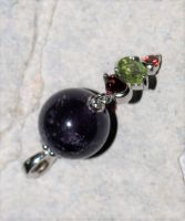Amethyst - Anh�nger - Kugel mit facettierten Steinen - 1 St�ck