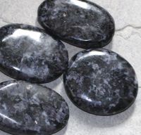 Gabbro - Merlinit - Scheibensteine - 55-60mm - 250 Gramm